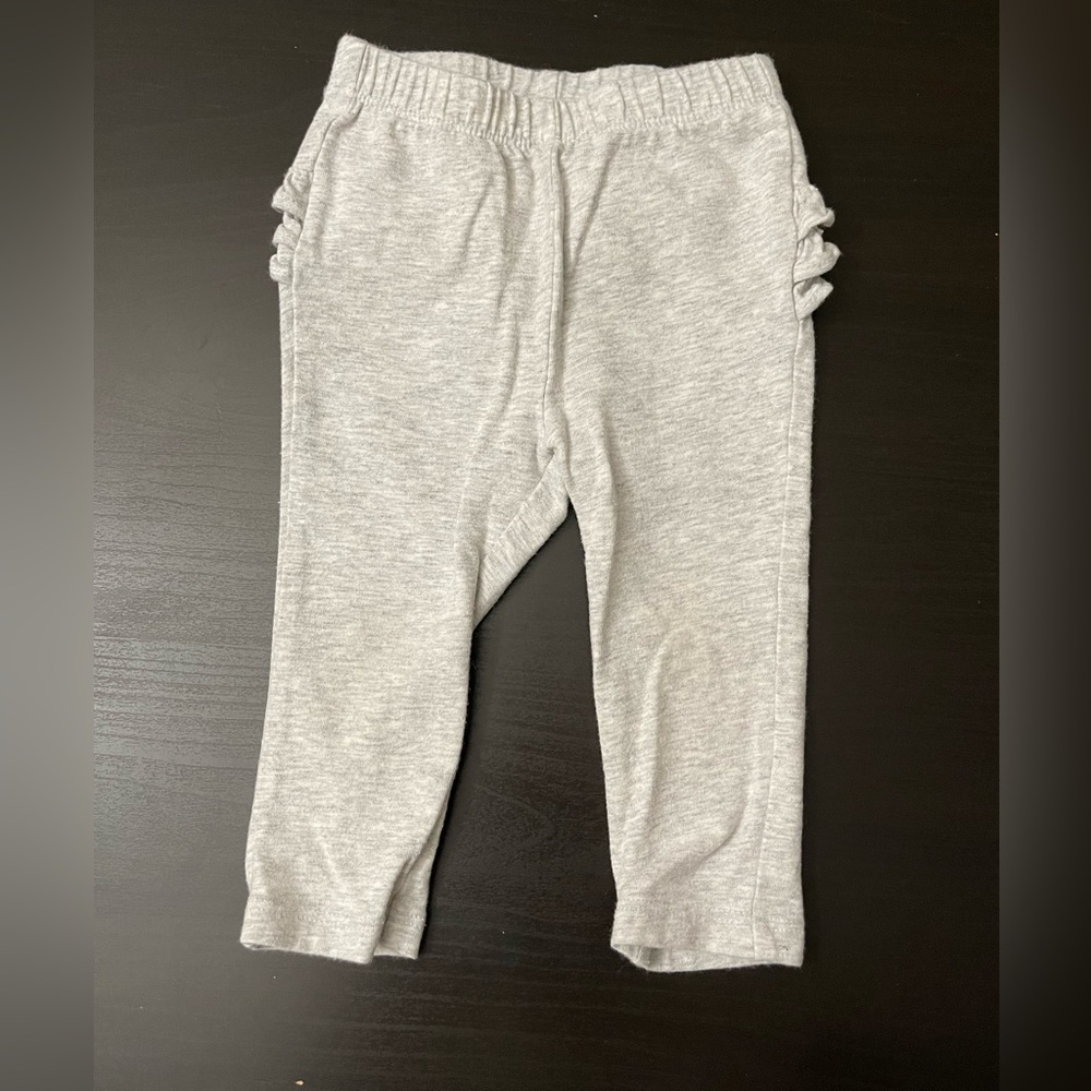 Ruffle bottom leggings